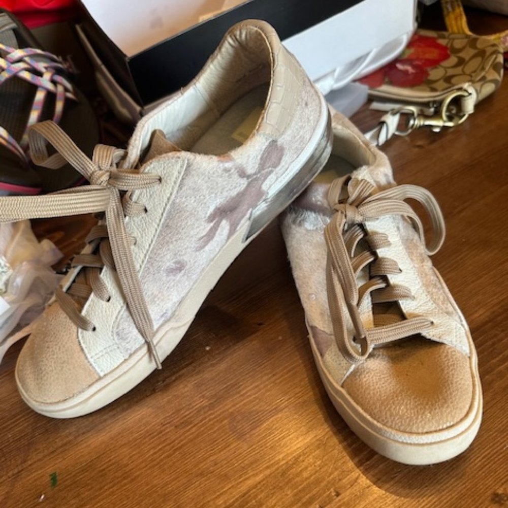 Dolce Vita Sneakers